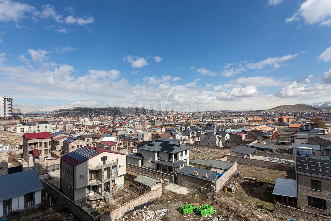 4 bedroom apartment for sale Paruyr Sevak  dis. 17 street, Awan Yerevan, 159883