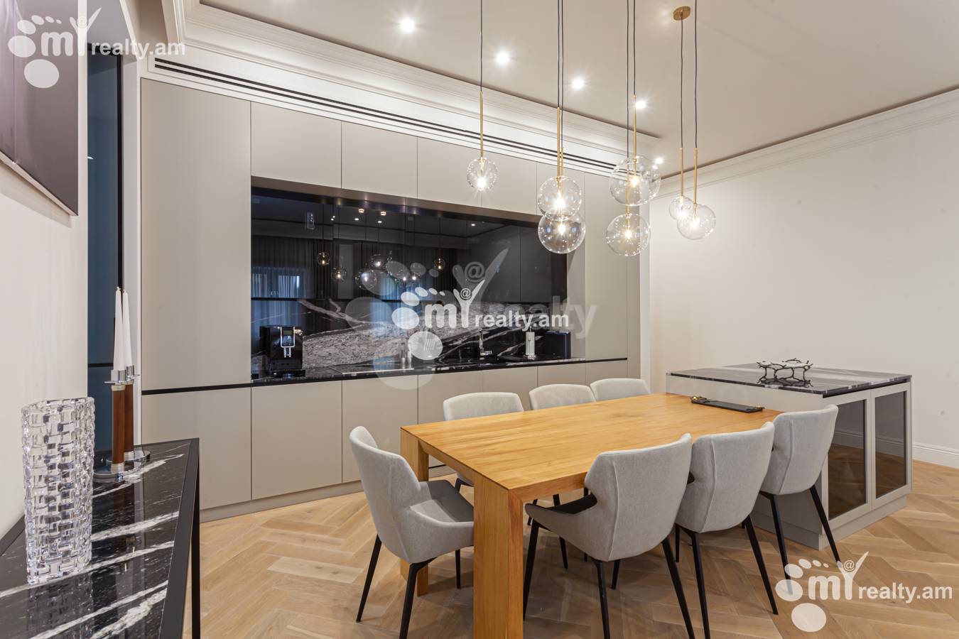 3 bedroom apartment for rent خیابان موسکوویان, مرکز شهر ایروان, 149108