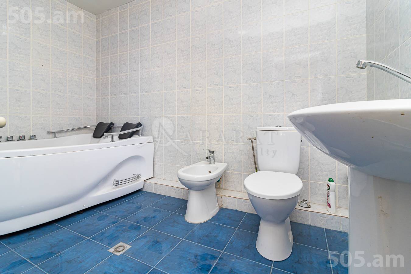 3 bedroom apartment for sale Hr.Kochar St, Arabkir Yerevan, 151386