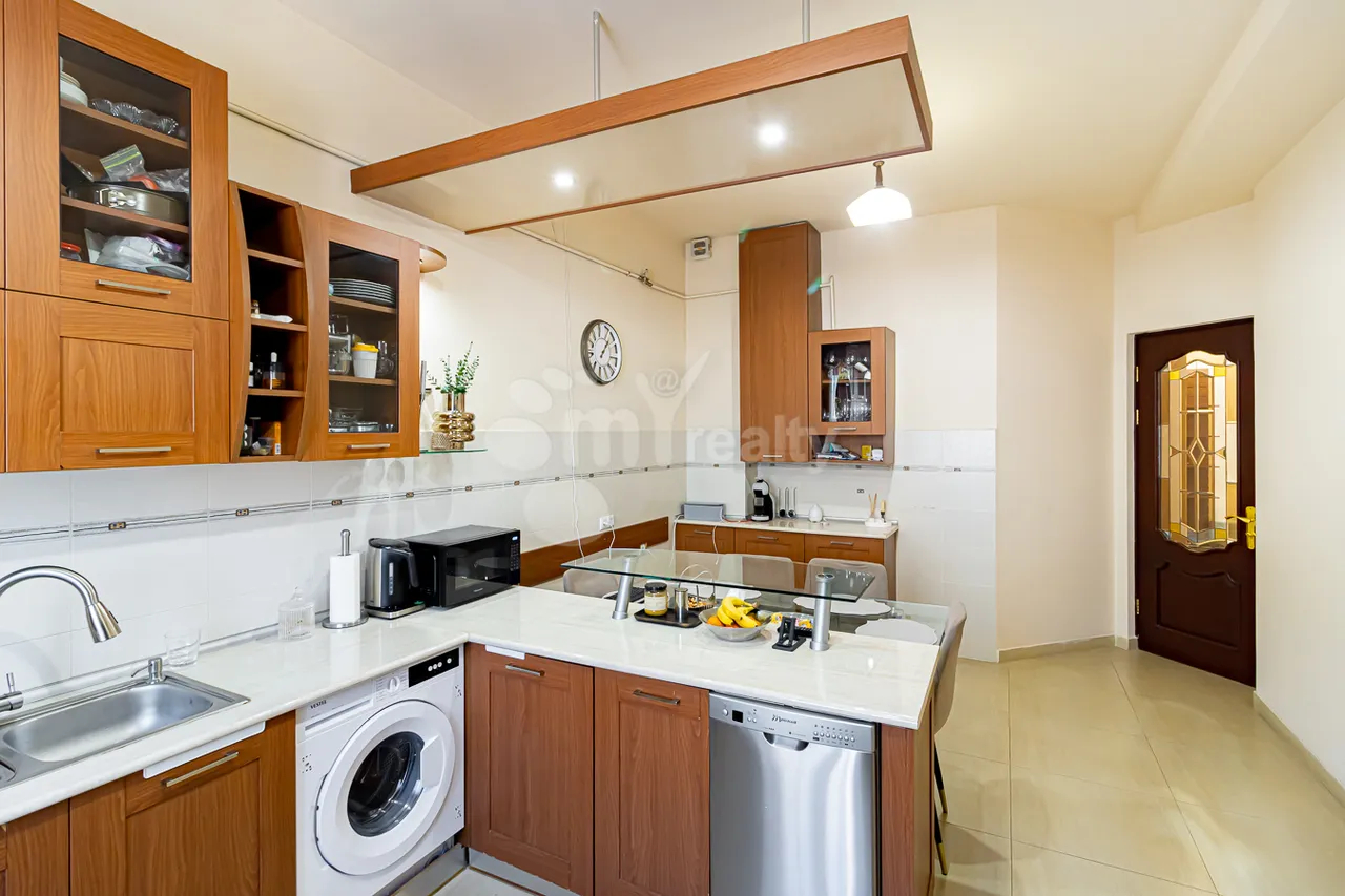 3 bedroom apartment for sale Pushkin St, Center Yerevan, 160594