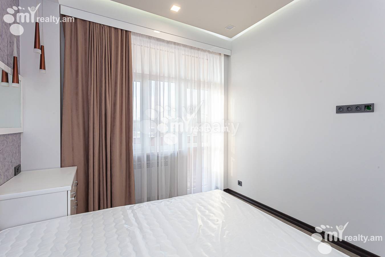 2 bedroom apartment for sale خیابان تِسی تِسِرناکابِرد, مرکز شهر ایروان, 150476