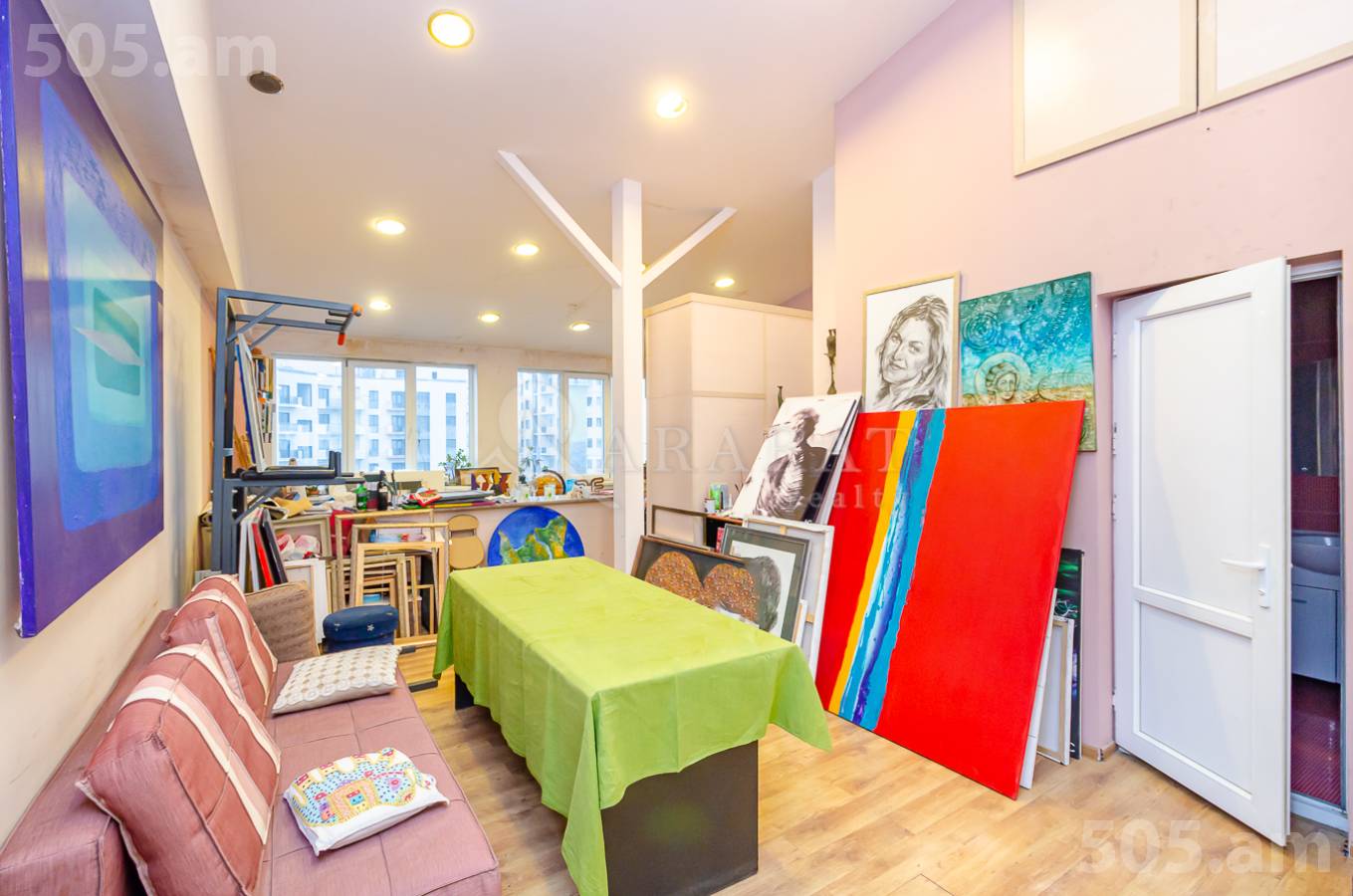 5 սենյականոց բնակարան  Օրբելի Եղբայրների փող, Արաբկիր Երևան, 154291