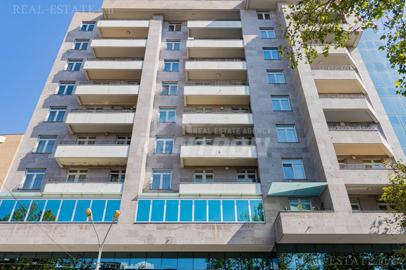 5 սենյականոց բնակարան  Տերյան փող, Կենտրոն Երևան, 139226