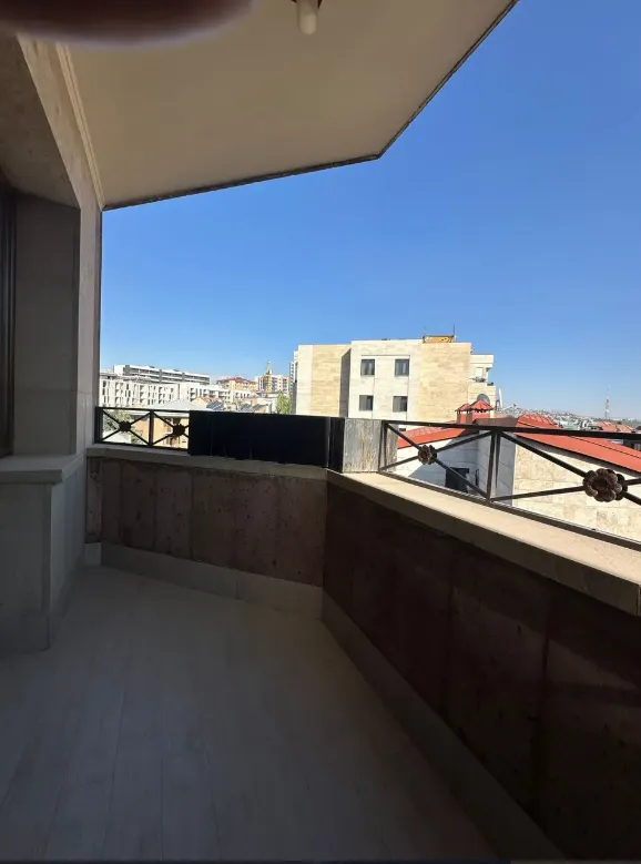 3 bedroom apartment for rent Antarayin St, Center Yerevan, 160318