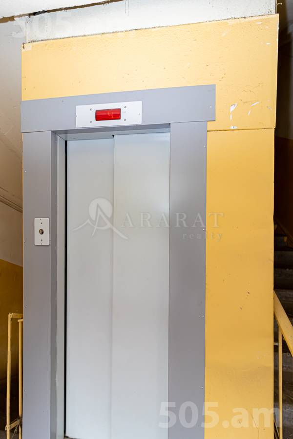 Купить 2 комнатную квартиру Е. Кочар ул, Центр Ереван, 154619