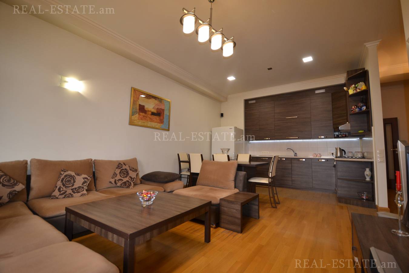 2 bedroom apartment for rent خیابان آرام, مرکز شهر ایروان, 108464