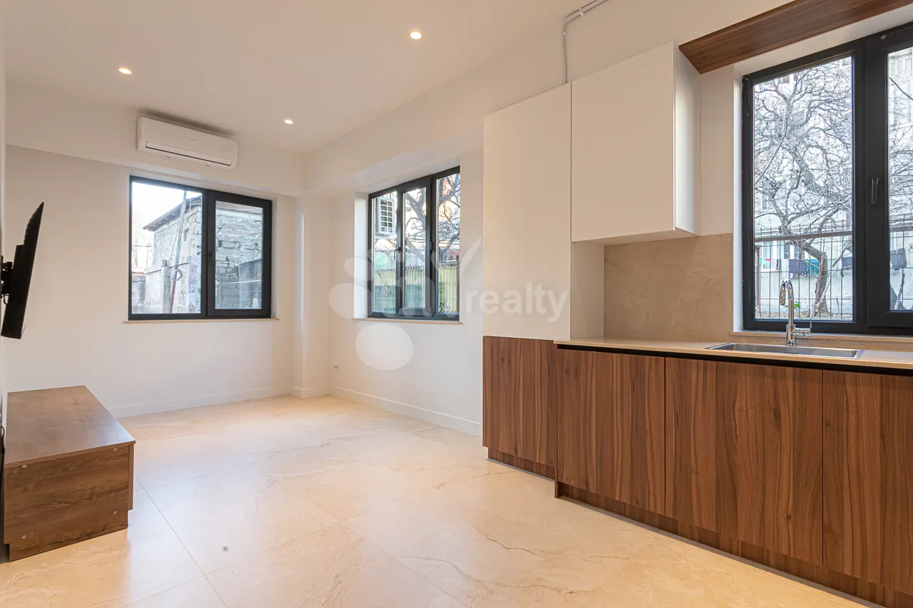 3 bedroom apartment for sale خیابان شینارارنِر, آچاپنیاک ایروان, 158408