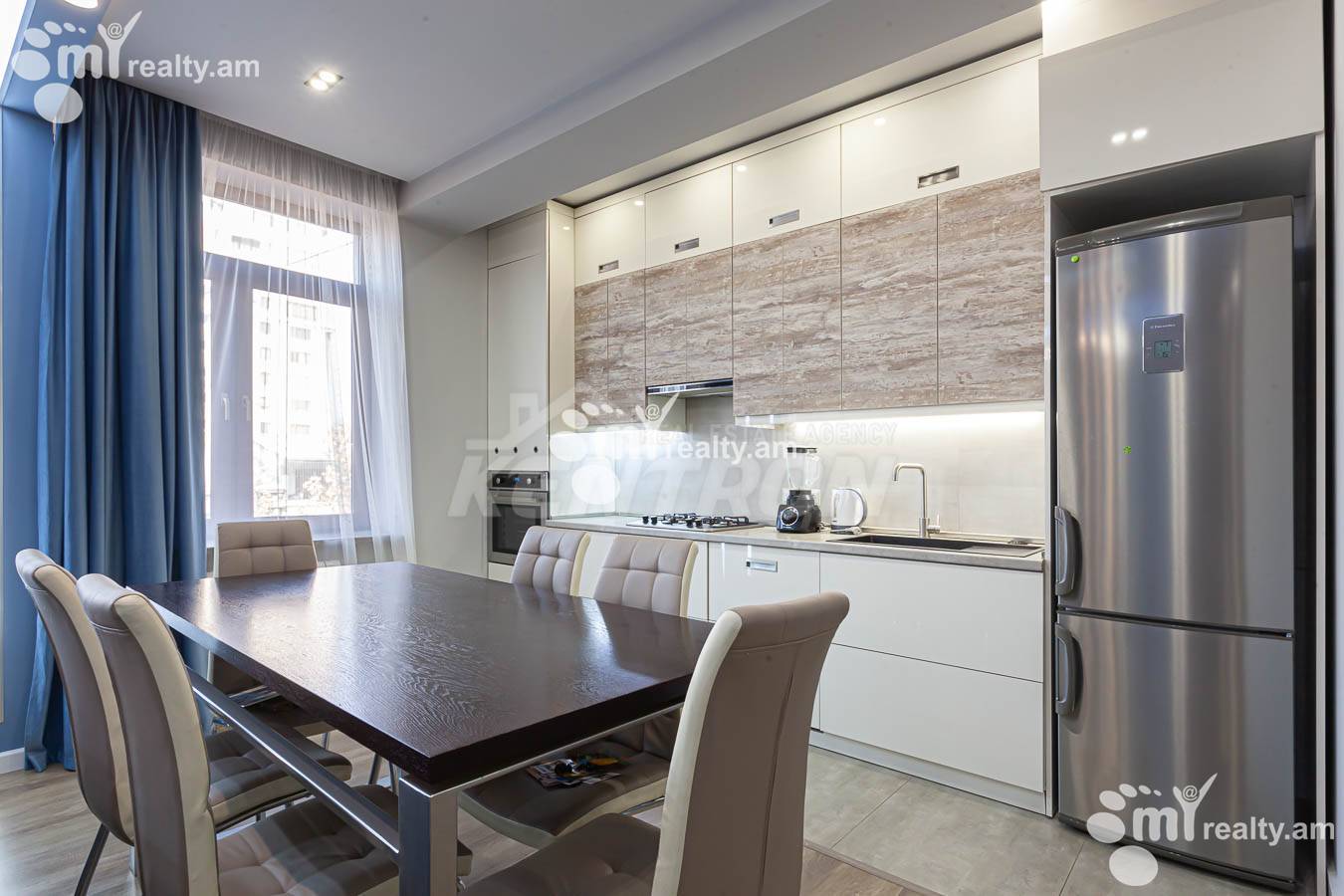 3 bedroom apartment for sale خیابان ماشتوتس, مرکز شهر ایروان, 154496