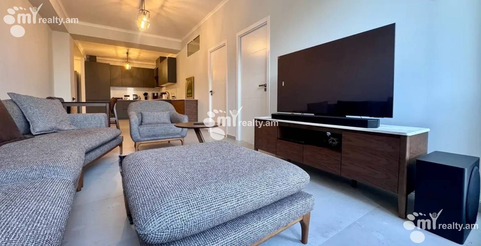 3 bedroom apartment for sale Paronyan St, Center Yerevan, 156576