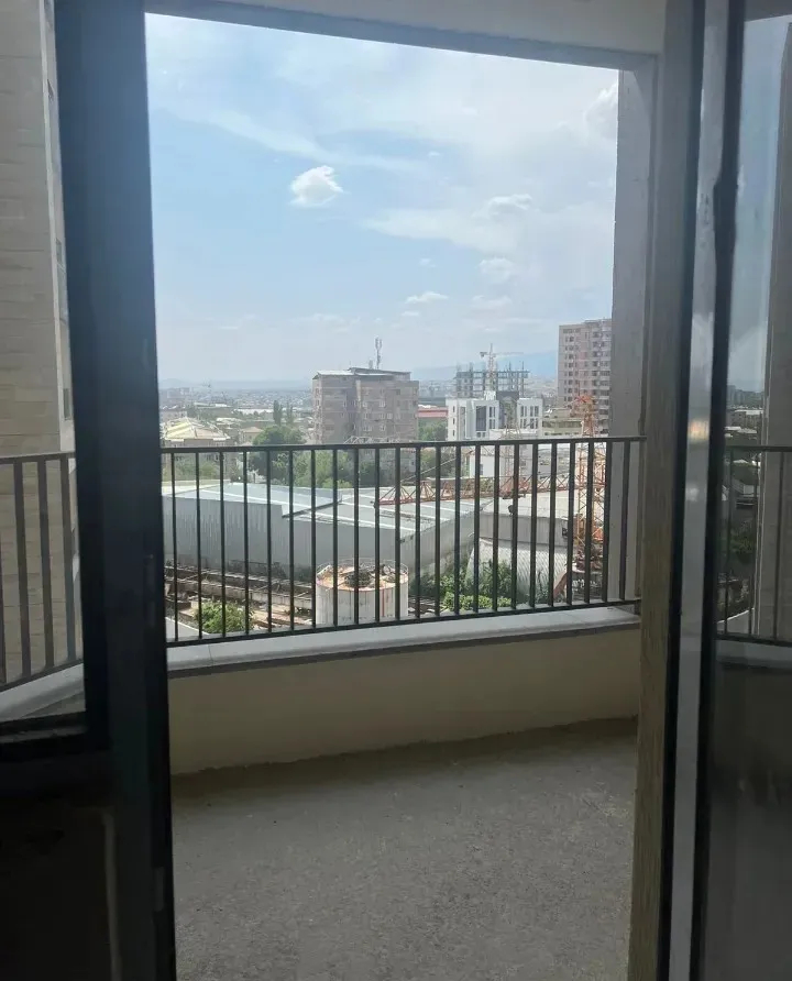 3 bedroom apartment for sale خیابان گِریبودوف, عربگیر ایروان, 159003