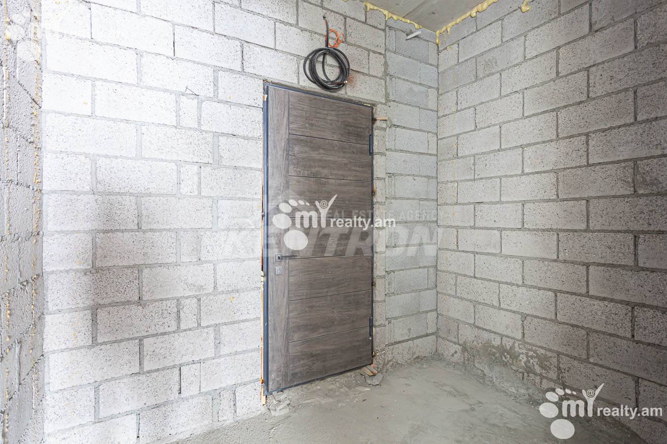 4 սենյականոց բնակարան  Մալխասյանց փող, Արաբկիր Երևան, 153865