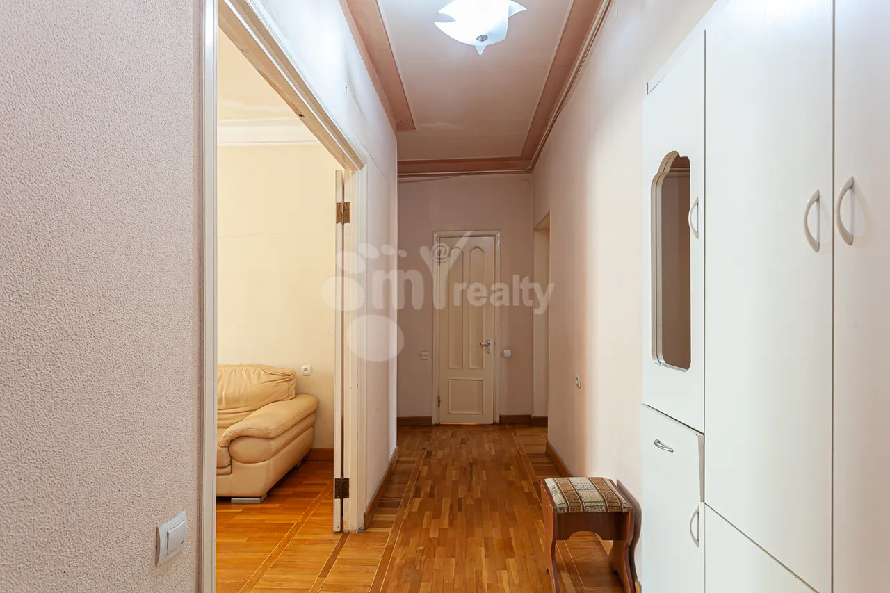 2 bedroom apartment for rent Nalbandyan St, Center Yerevan, 160700