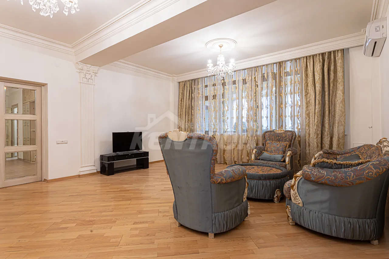 3 bedroom apartment for rent rue d'Amiryan, Center Yerevan, 158203