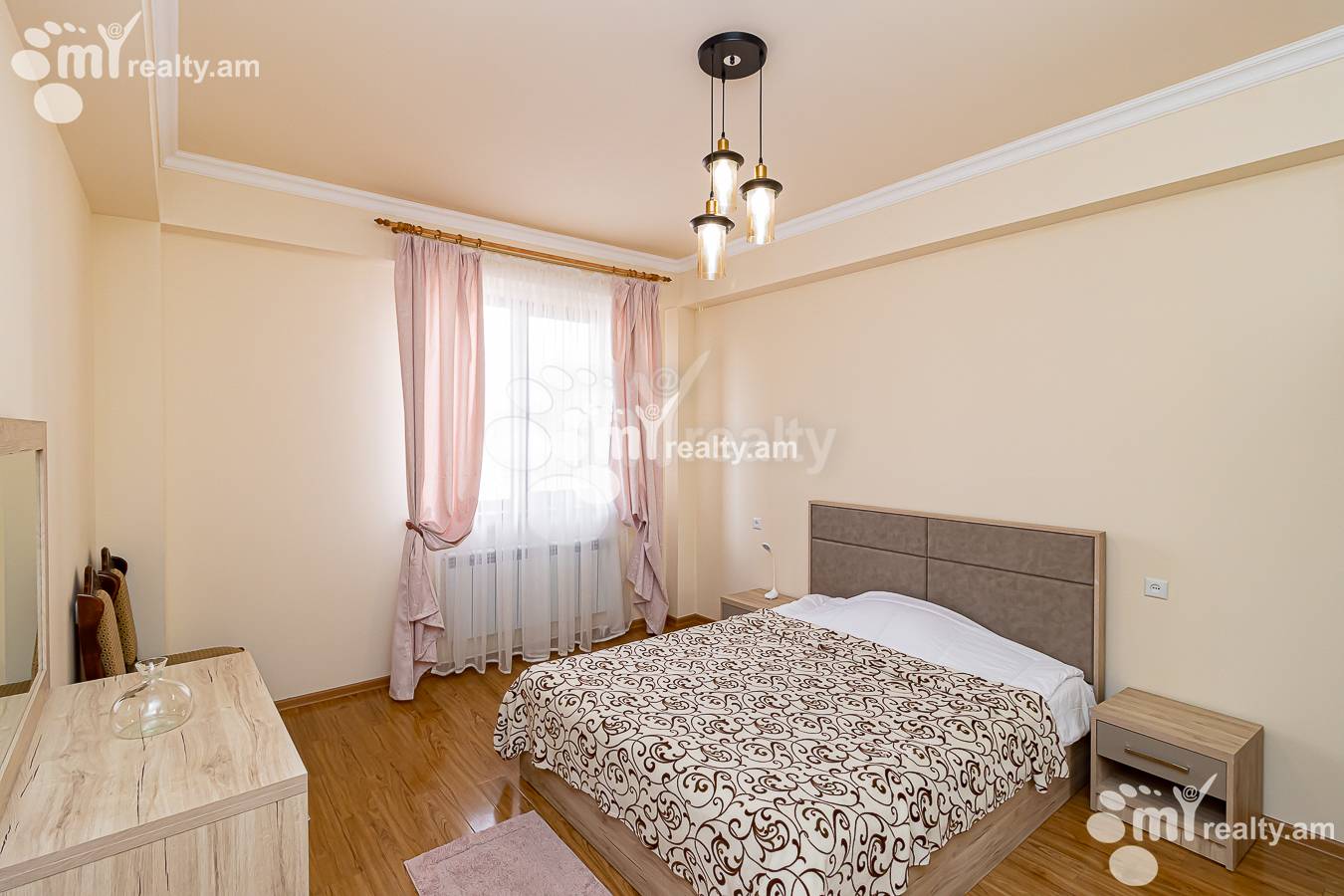 3 սենյականոց բնակարան  Ծարավ Աղբյուրի փող., Ավան Երևան, 148129