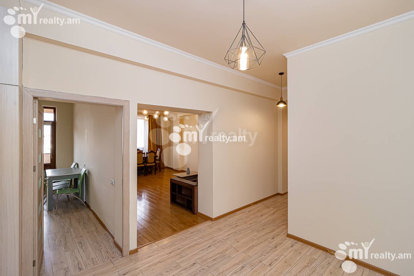 3 սենյականոց բնակարան  Ծարավ Աղբյուրի փող., Ավան Երևան, 148129