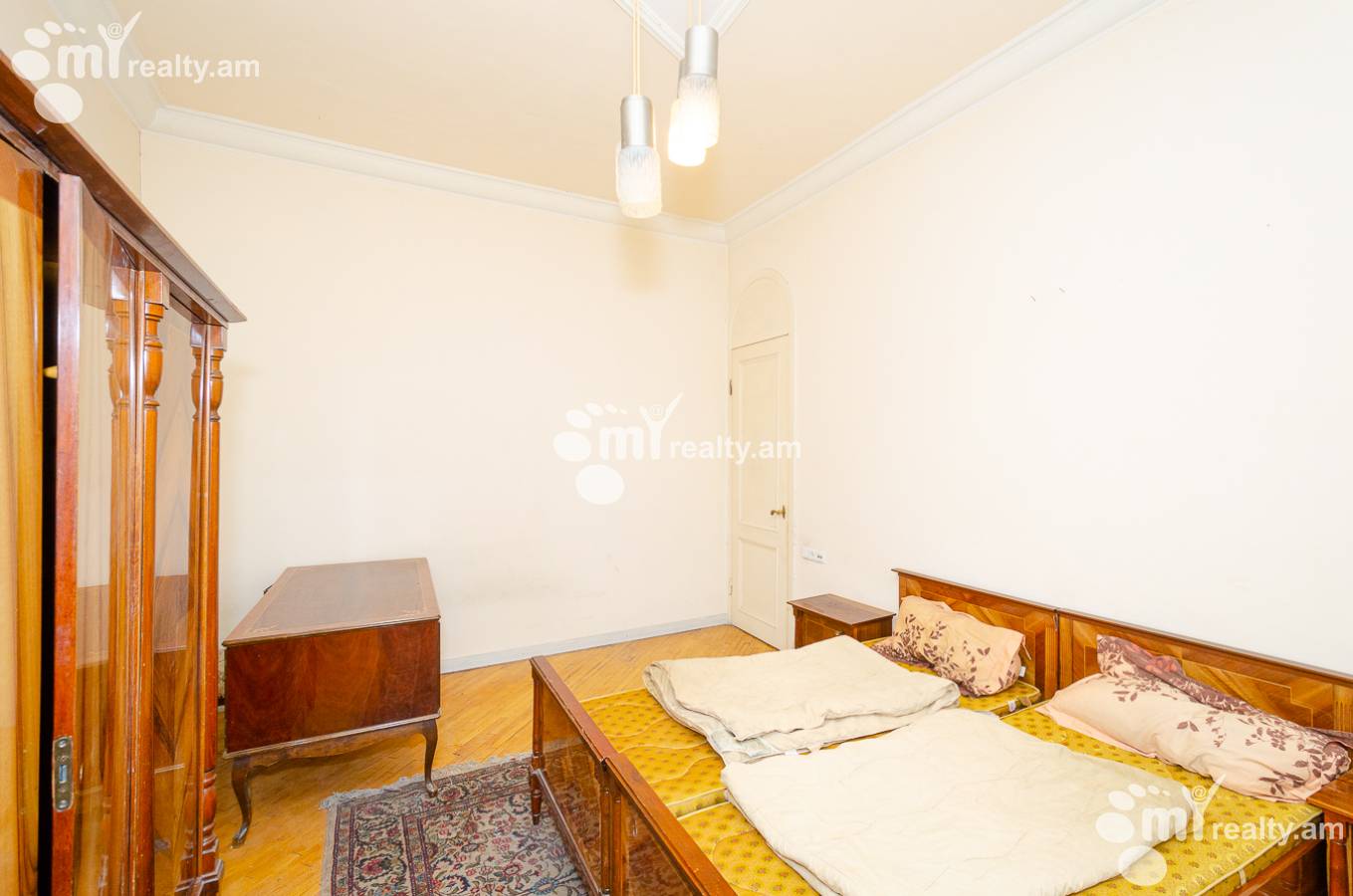 4 bedroom apartment for sale Abovyan St, Center Yerevan, 152290