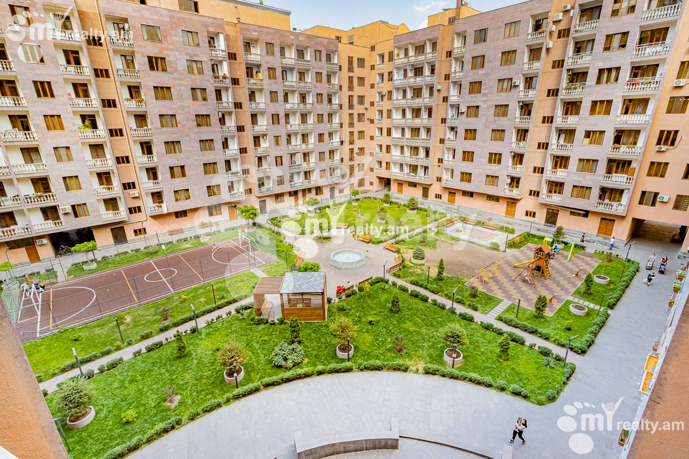 Կոմերցիոն տարածք վարձով Ադոնց փող, Արաբկիր Երևան, 136532