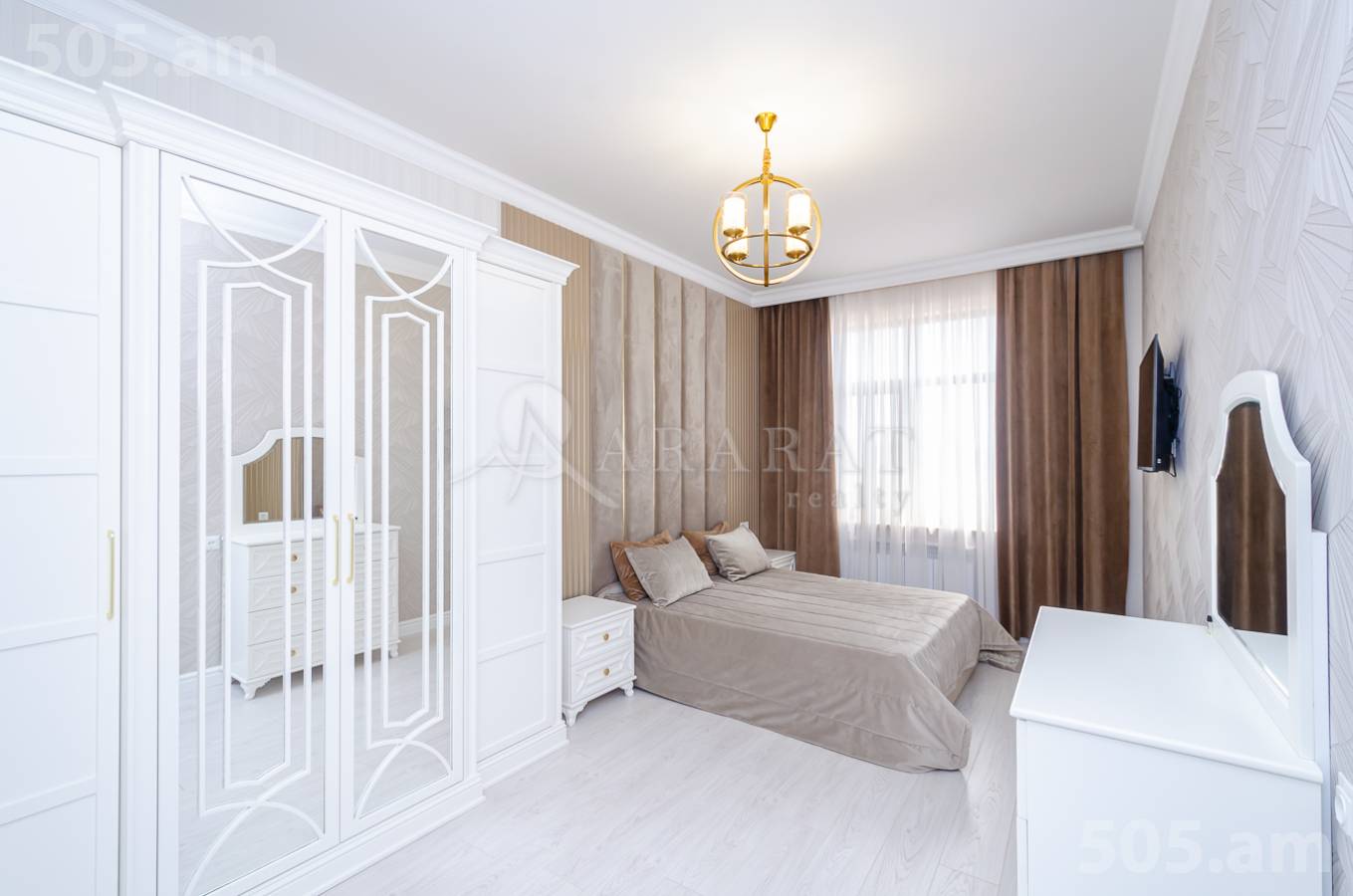 4 bedroom apartment for sale خیابان واهر. پاپازیان, عربگیر ایروان, 151947