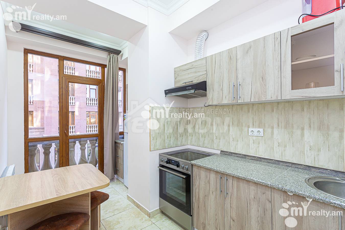 Купить 3 комнатную квартиру Адонц ул, Арабкир Ереван, 104777