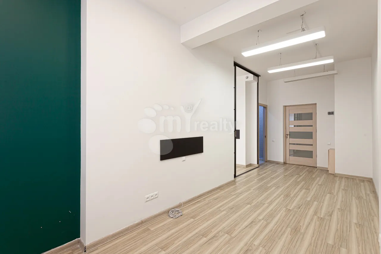 Commercial property for rent V.Papazyan St, Arabkir Yerevan, 160453
