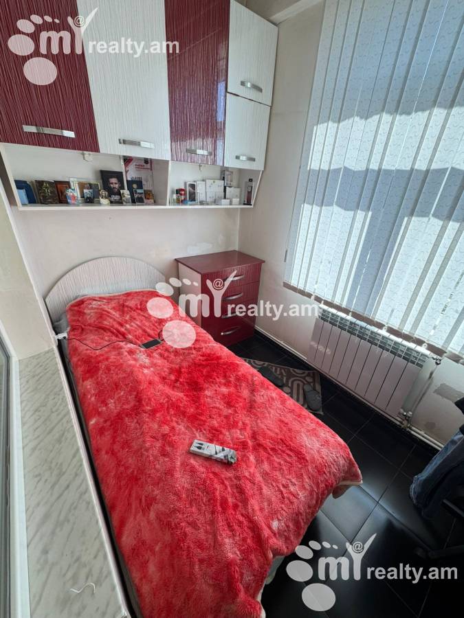 2 սենյականոց բնակարան  Լեփսիուսի   փող, Քանաքեռ-Զեյթուն Երևան, 160096