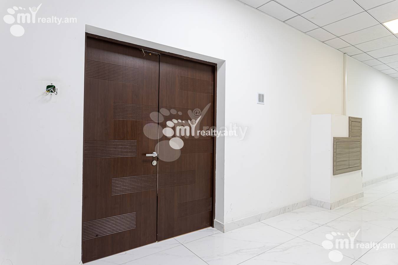 Commercial for rent خیابان نعلبندیان, مرکز شهر ایروان, 156759