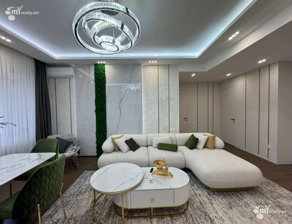 varcov-bnakaran/3-senyakanoc/Antarayin%2C+G.Emin+St%2C/Center/Yerevan