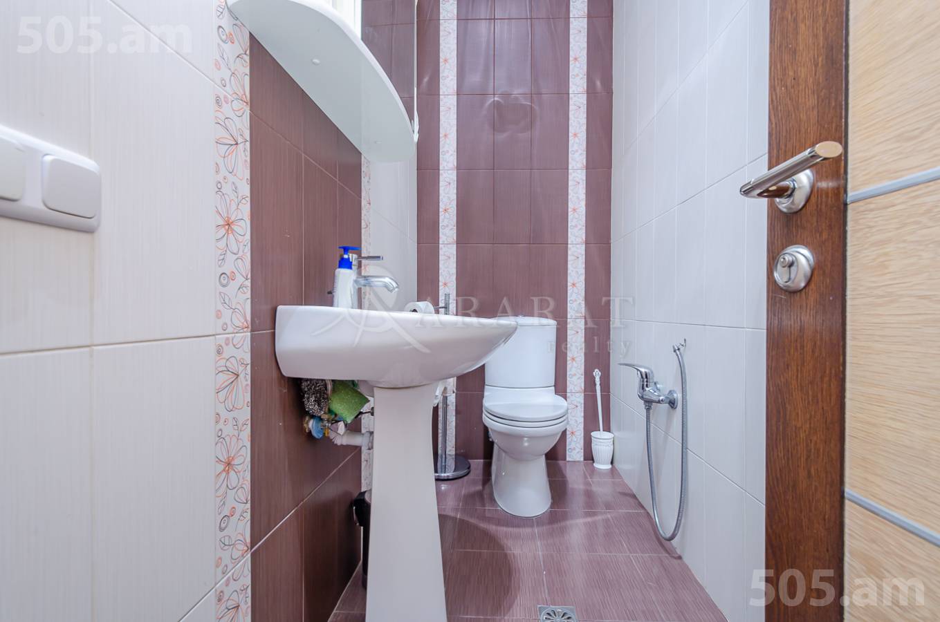 4 սենյականոց բնակարան  Կոմիտասի պող, Արաբկիր Երևան, 153116