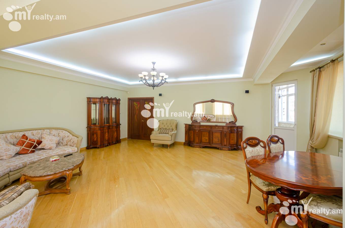 4 սենյականոց բնակարան վարձով Չայկովսկու փող, Կենտրոն Երևան, 154235