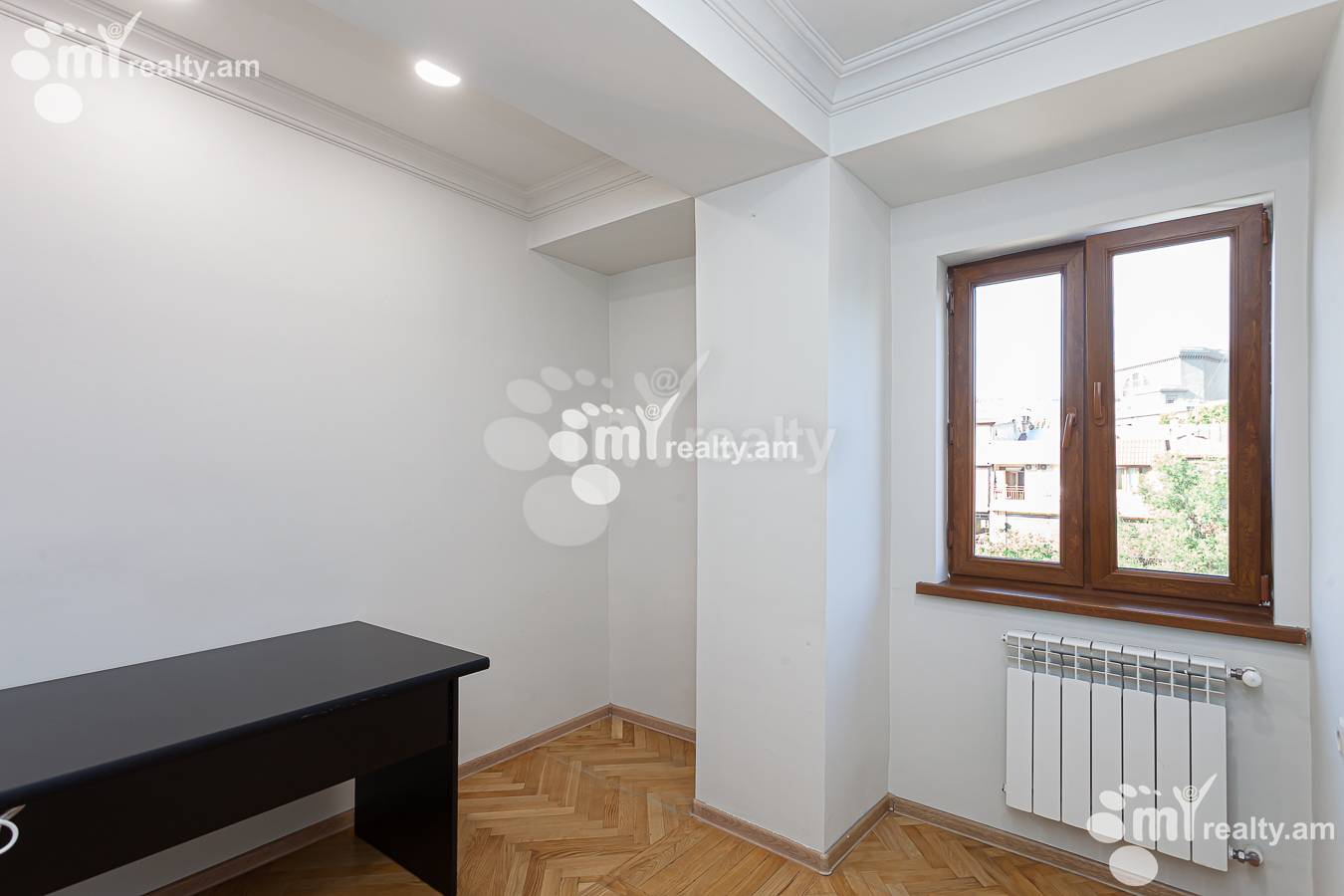 Снять 4 комнатную квартиру Лалаянц, Центр Ереван, 152479