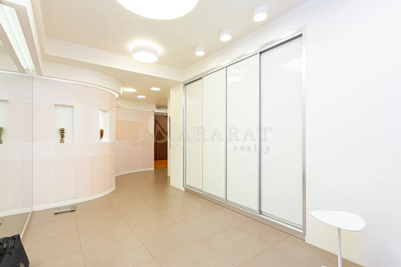 4 սենյականոց բնակարան վարձով Վարդանանց փող, Կենտրոն Երևան, 158841