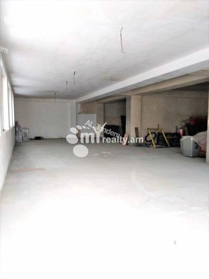 Commercial for sale خیابان کومیتاس, عربگیر ایروان, 143201