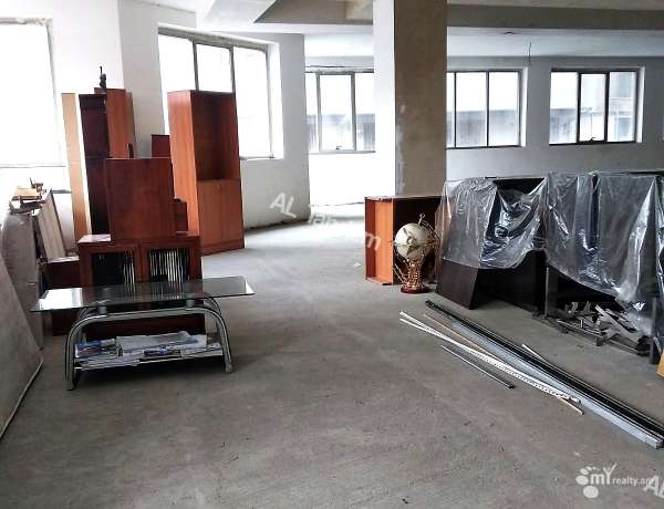 komercion-vacharq-Yerevan-Arabkir