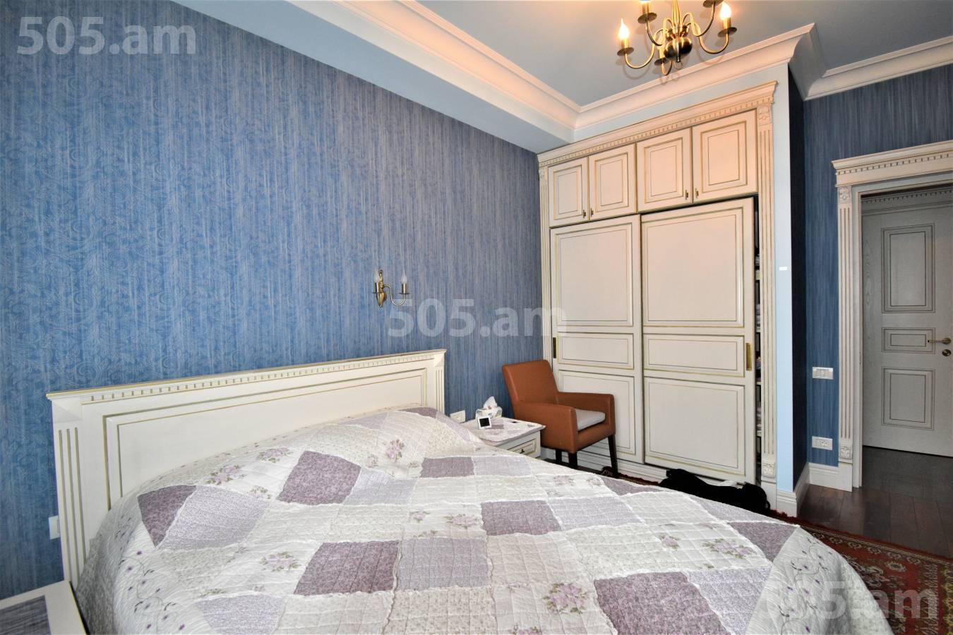Купить 4 комнатную квартиру Цицернакаберд шоссе, Центр Ереван, 119472