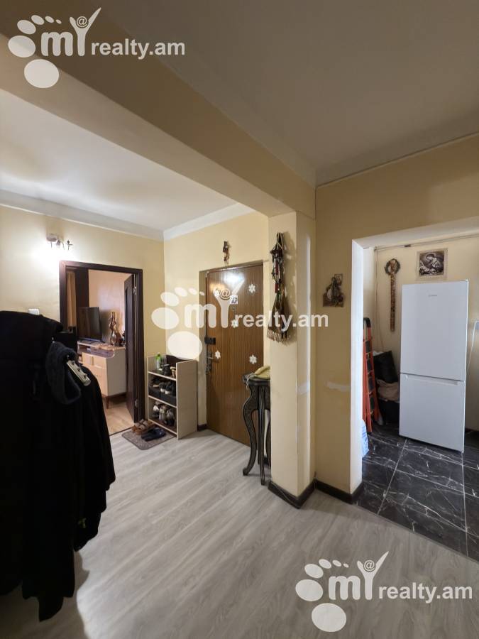 3 bedroom apartment for sale Davtashen 4 district, Davtachène Yerevan, 156702