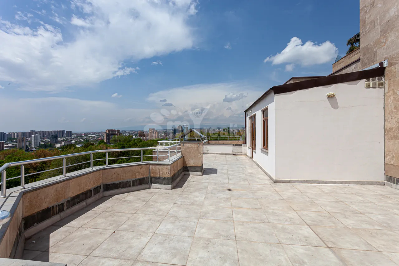 Commercial property for rent V.Papazyan St, Arabkir Yerevan, 160453