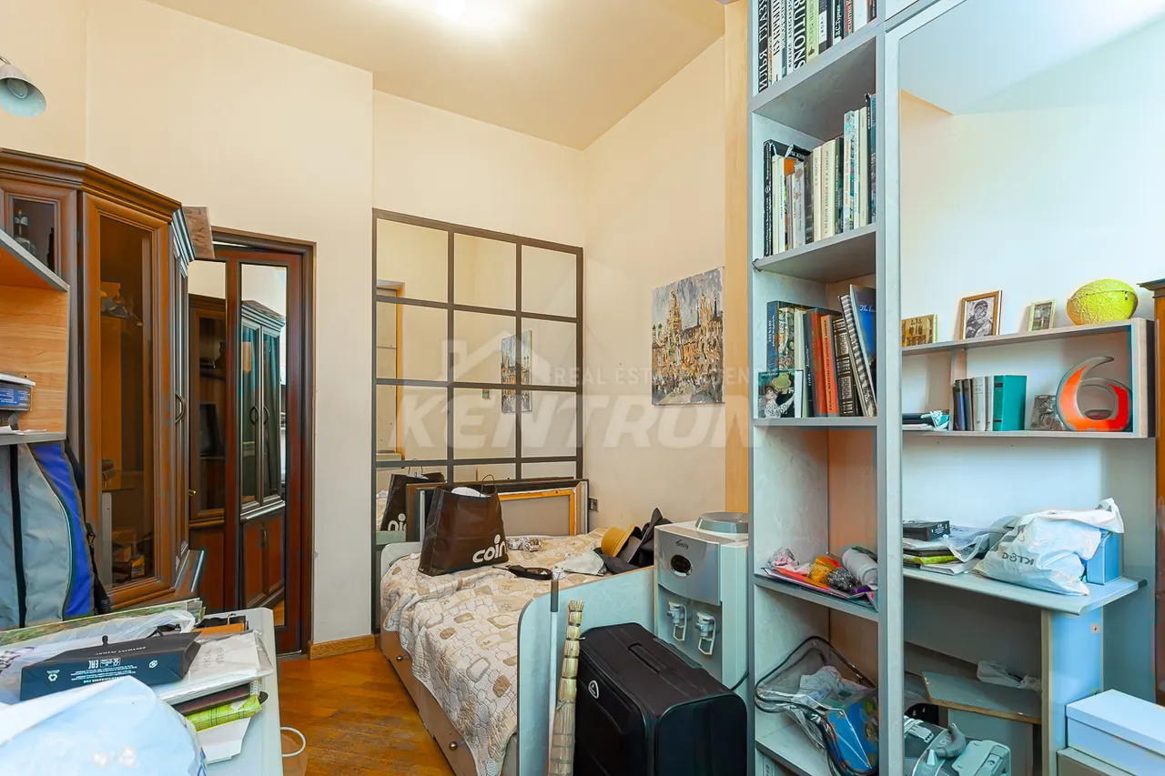 5 bedroom apartment for rent Teryan St, Center Yerevan, 158098