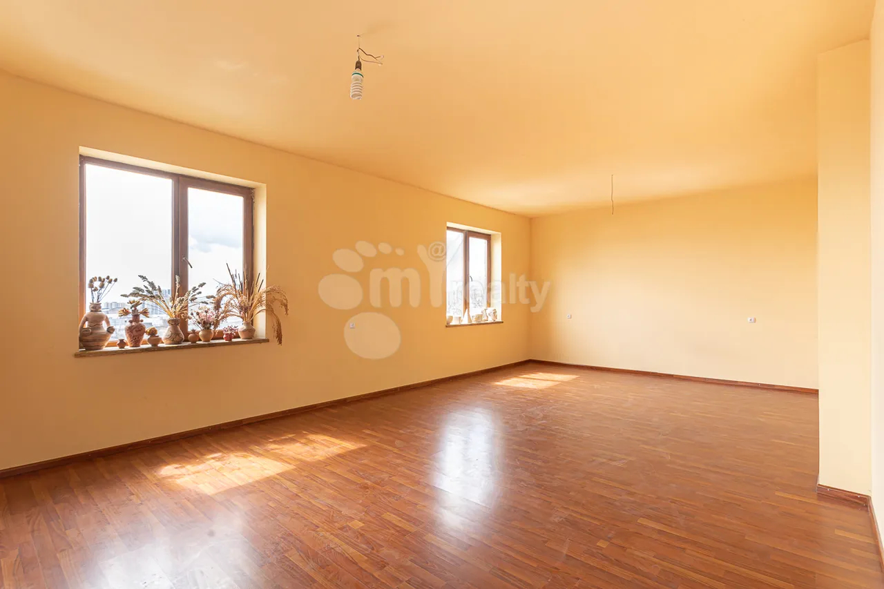 House for sale Davtashen 10 St, Dawtaschen Yerevan, 160095