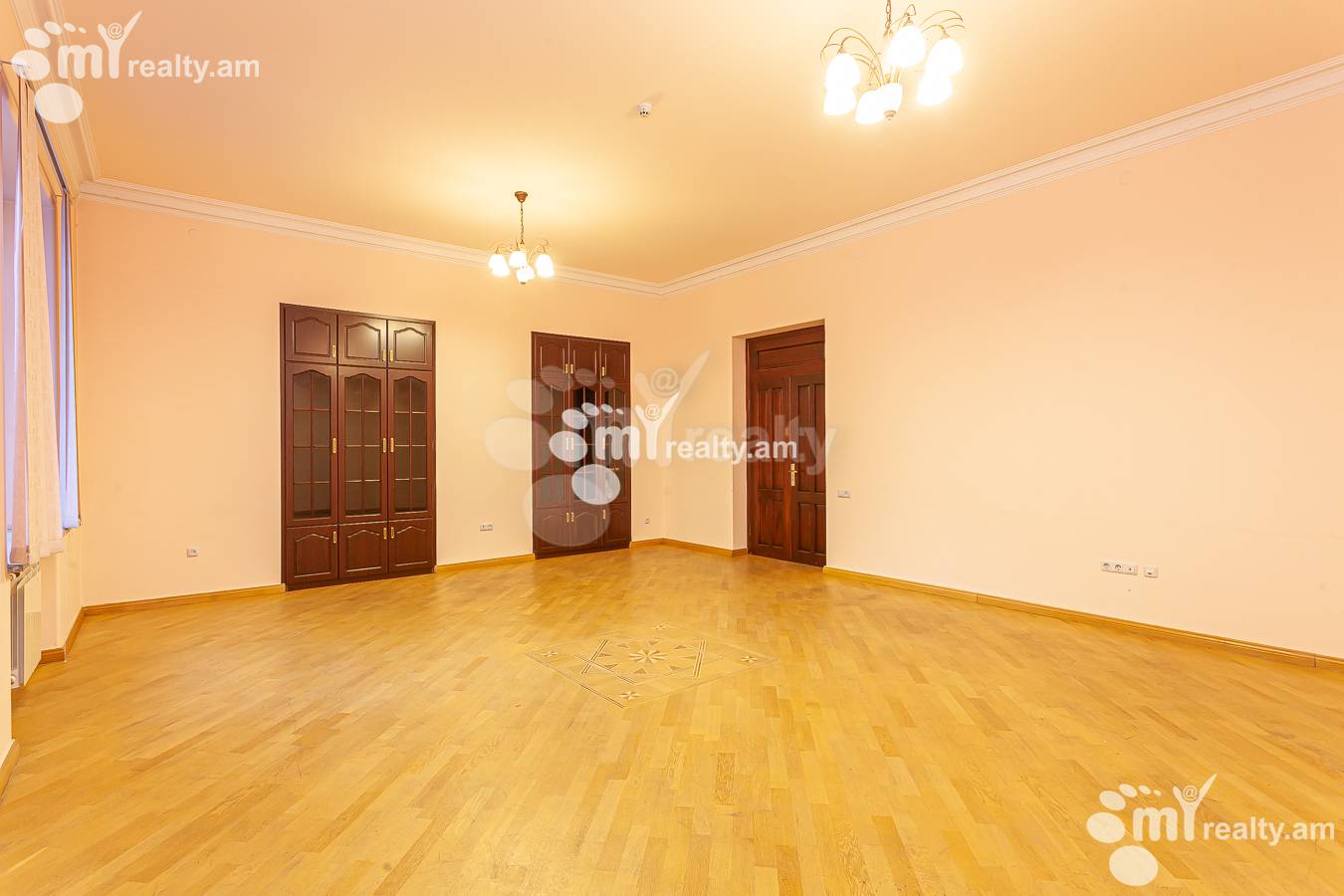 Снять коммерческoе помещение Московян ул, Центр Ереван, 149027