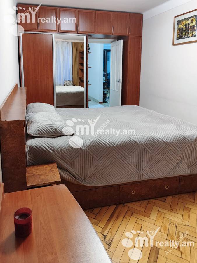 Снять 3 комнатную квартиру Абовян ул, Центр Ереван, 142503