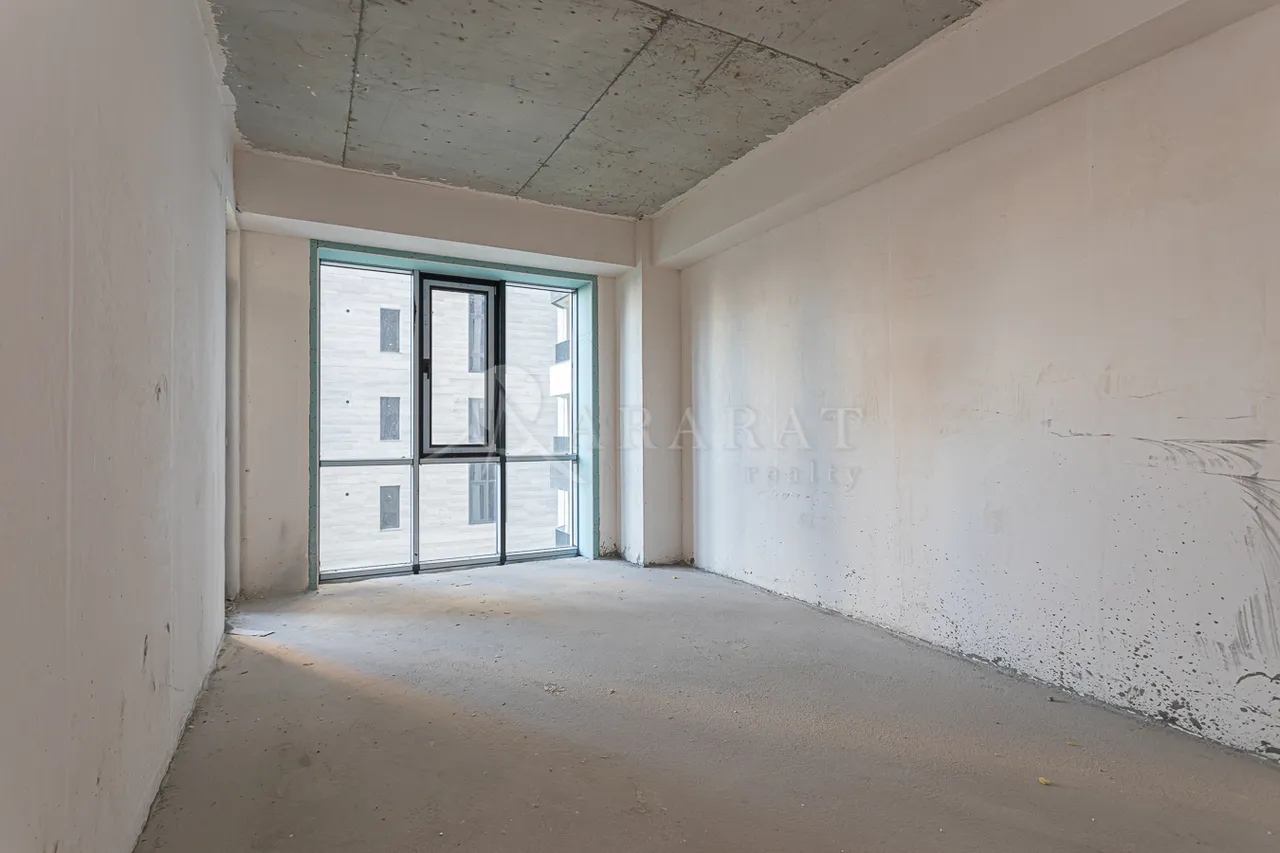 4 bedroom apartment for sale خیابان گِریبودوف, عربگیر ایروان, 157527