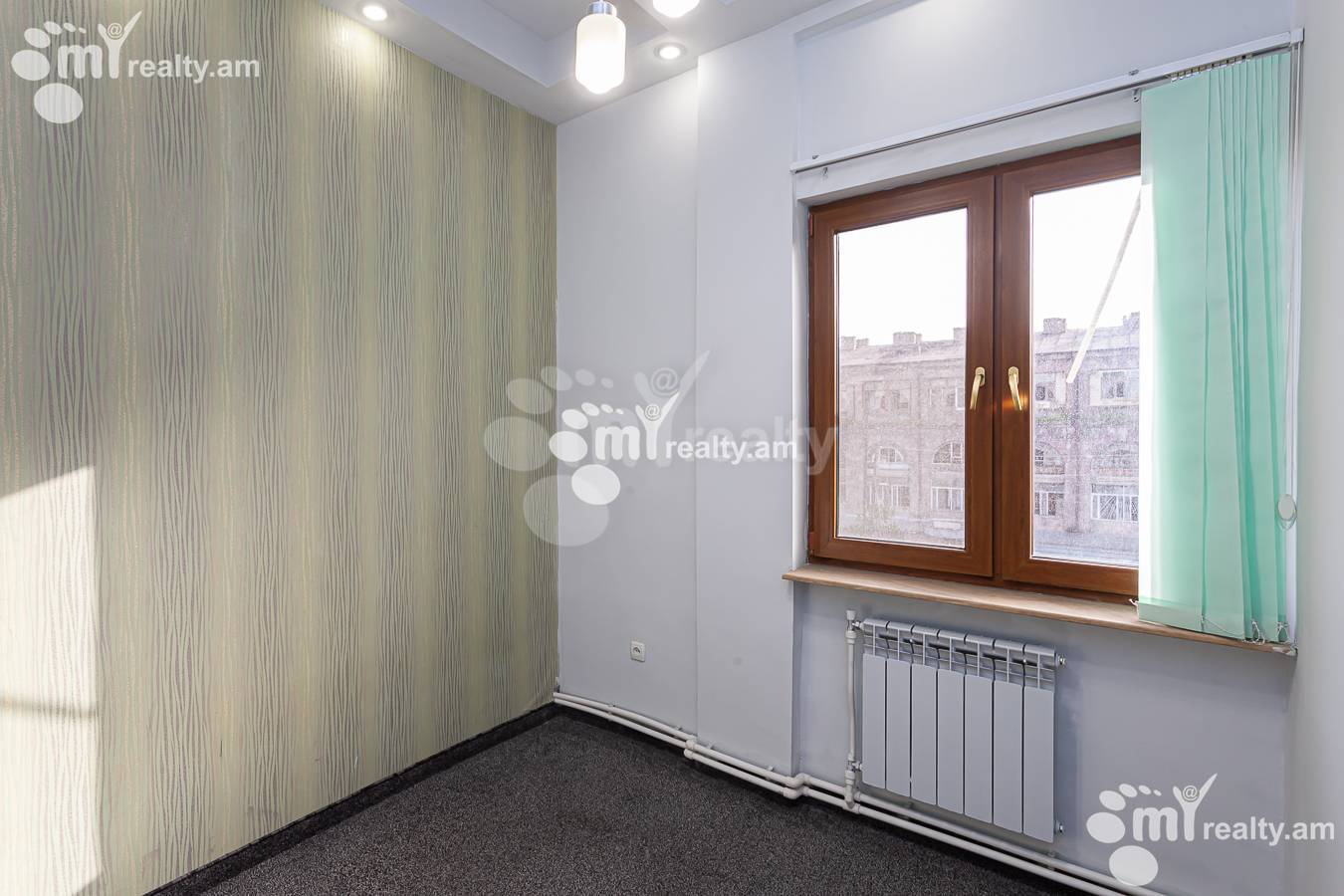 Купить 4 комнатную квартиру Паронян ул, Центр Ереван, 148996