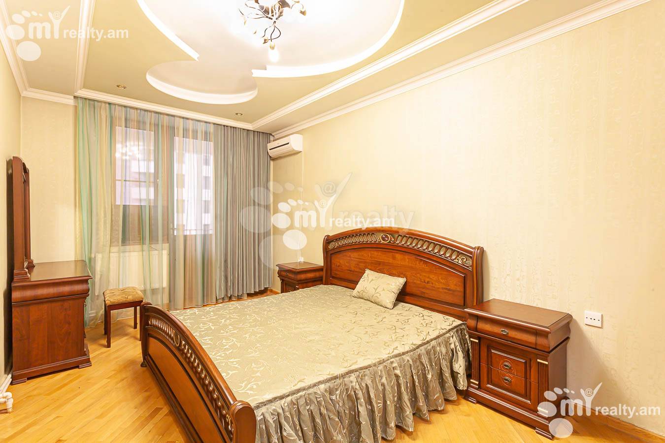 Купить 3 комнатную квартиру Екмалян ул, Центр Ереван, 153469