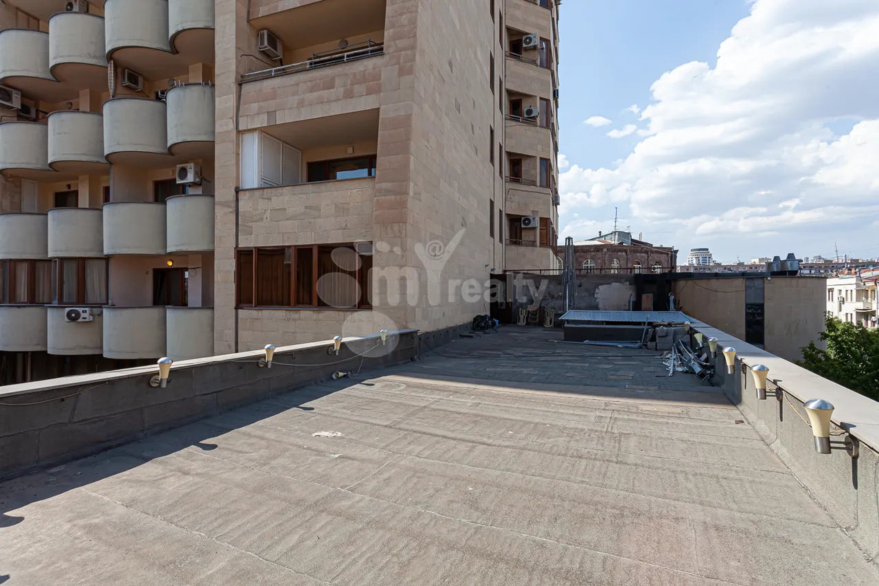 4 bedroom apartment for rent Vardanants St, Center Yerevan, 161364