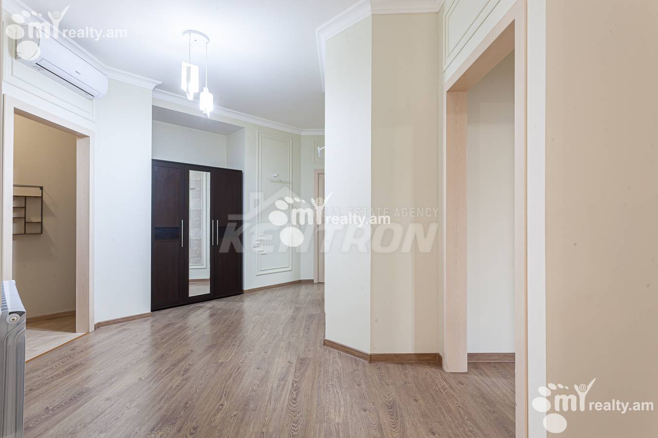 4 bedroom apartment for sale خیابان آنتارایین, مرکز شهر ایروان, 155469