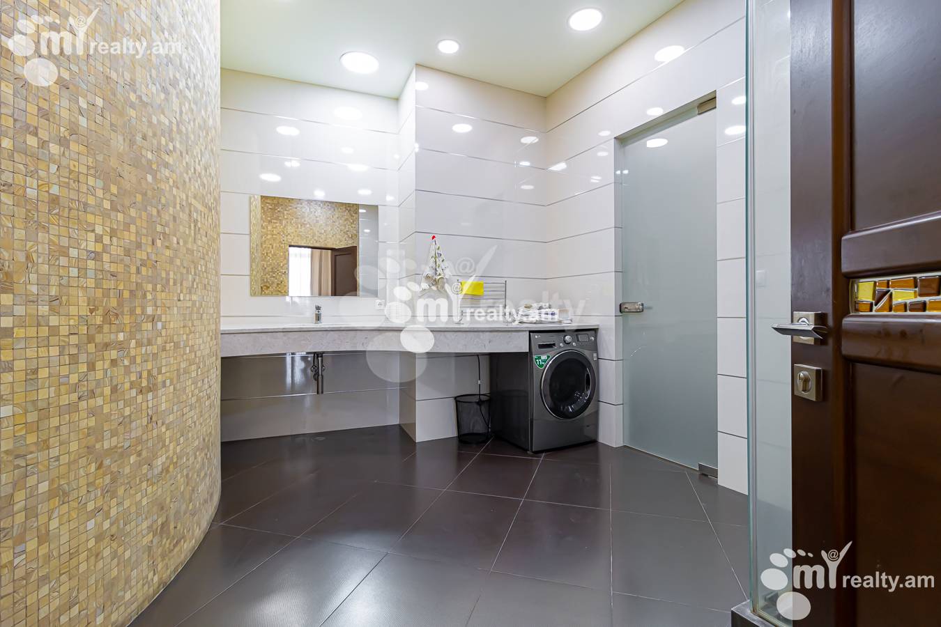 3 սենյականոց բնակարան  Ձորափի փող, Կենտրոն Երևան, 152899