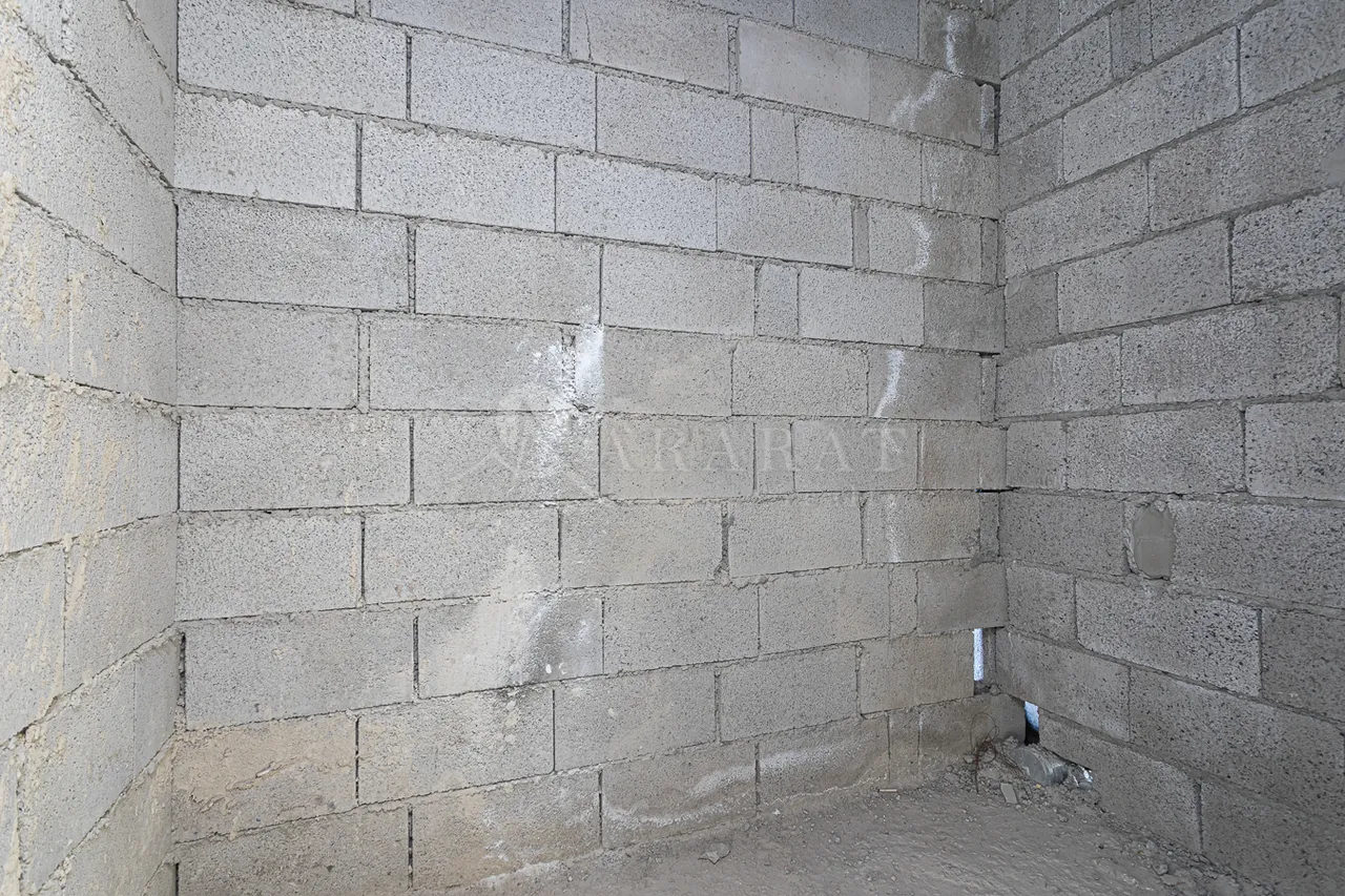 3 սենյականոց բնակարան  Գոգոլի փող., Քանաքեռ-Զեյթուն Երևան, 157643