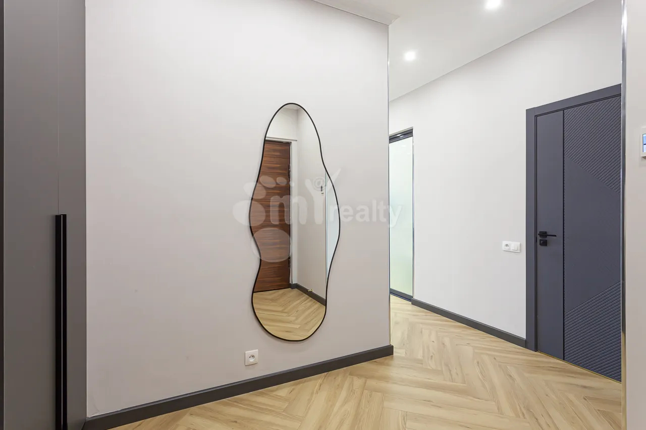 3 bedroom apartment for sale Pushkin St, Center Yerevan, 160847