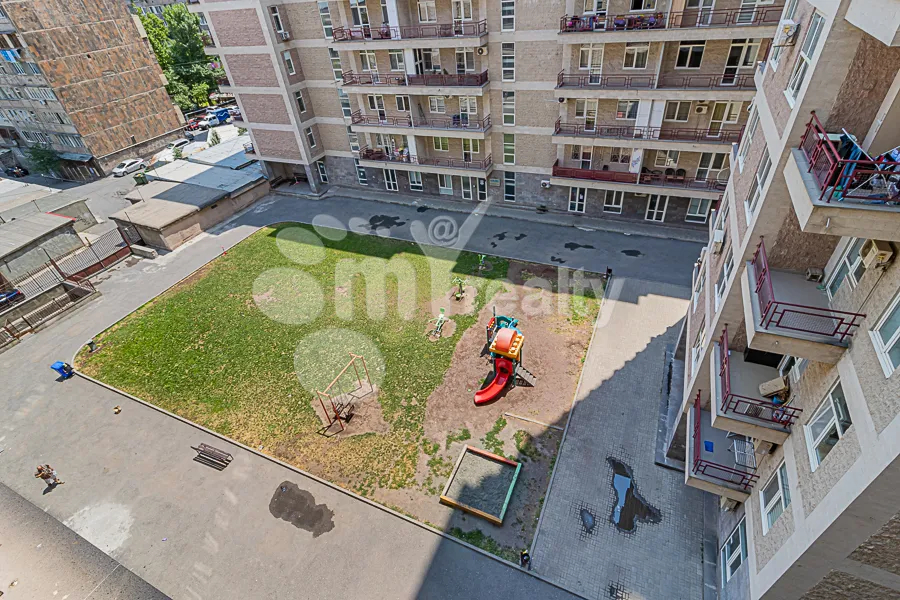 3 սենյականոց բնակարան վարձով Ռոստոմի փող, Կենտրոն Երևան, 159425