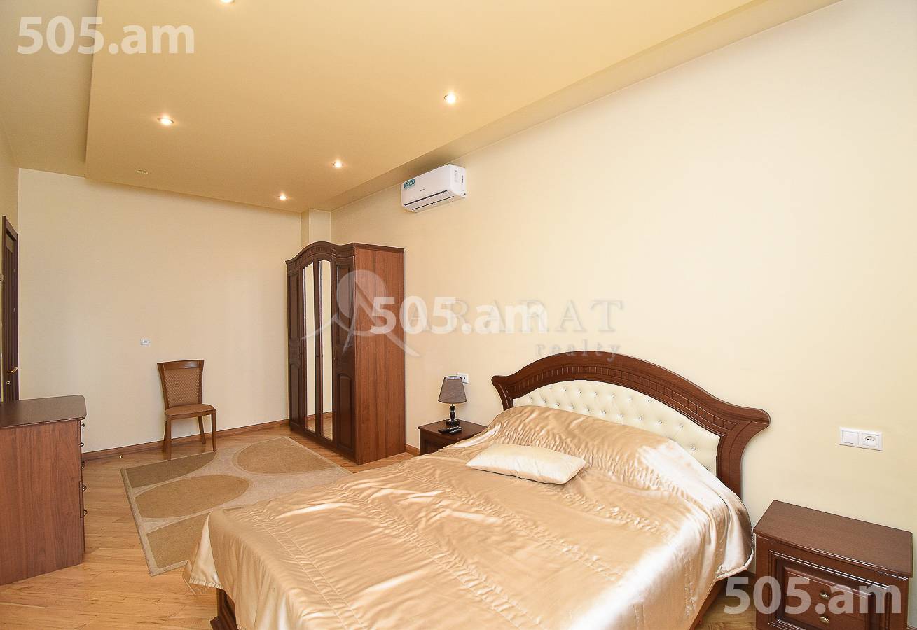 4 bedroom apartment for sale خیابان سایات نووآ, مرکز شهر ایروان, 155781